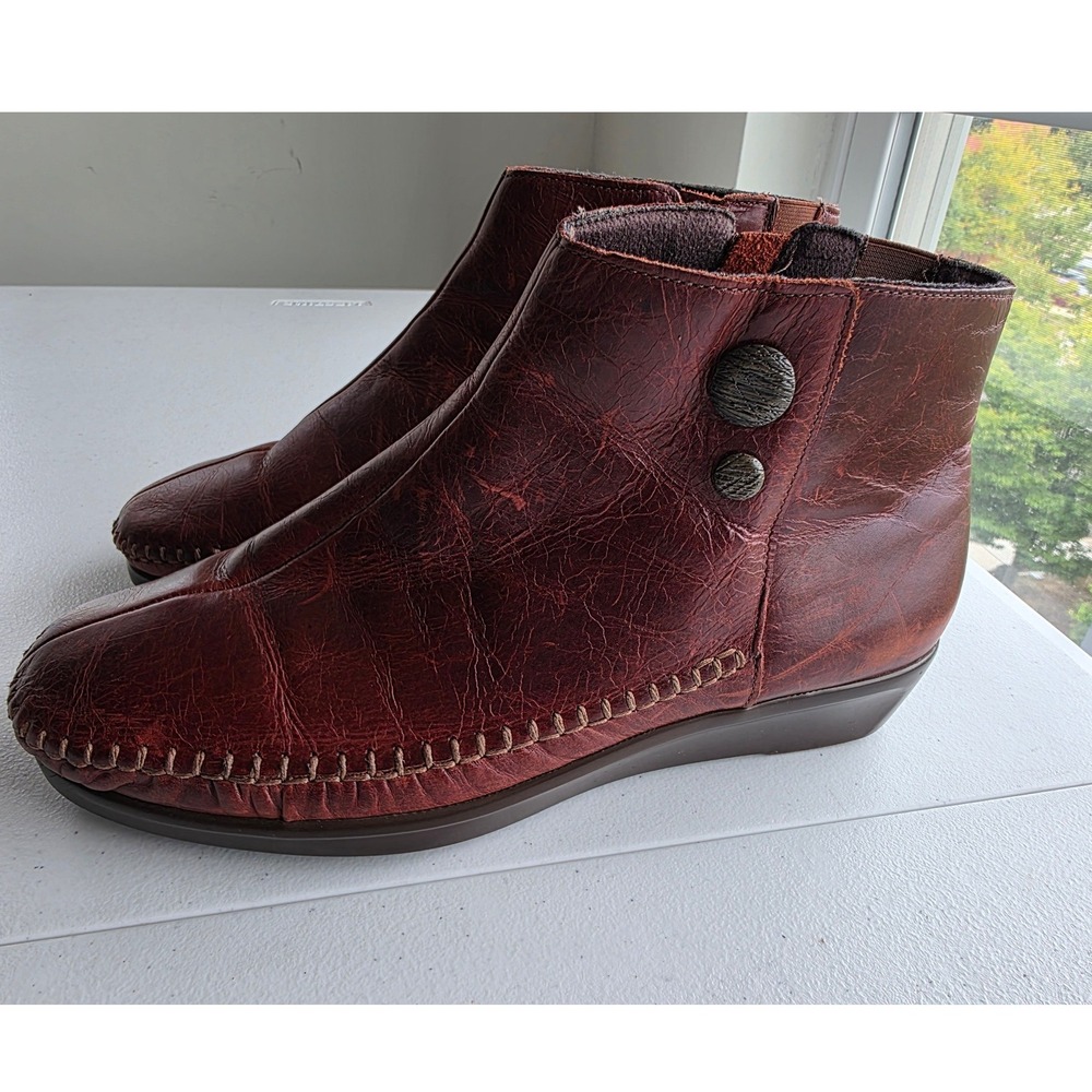 SAS Jade Ankle Boots Distressed Leather 9 WW Side Zip Bootie Tripad Comfort USA